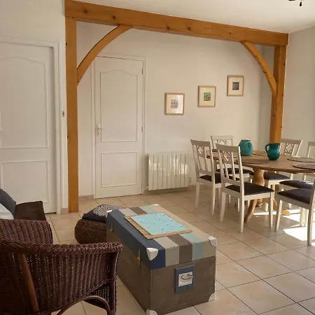 בית נופש Maison Vendeenne A 10 Min De La Avrillé